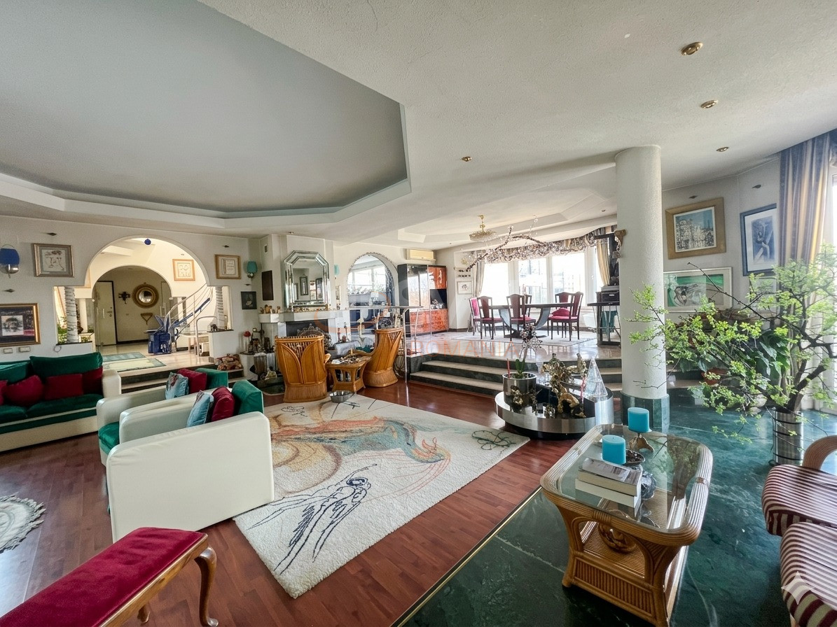 Casa, 7 camere Bucuresti/Damaroaia
