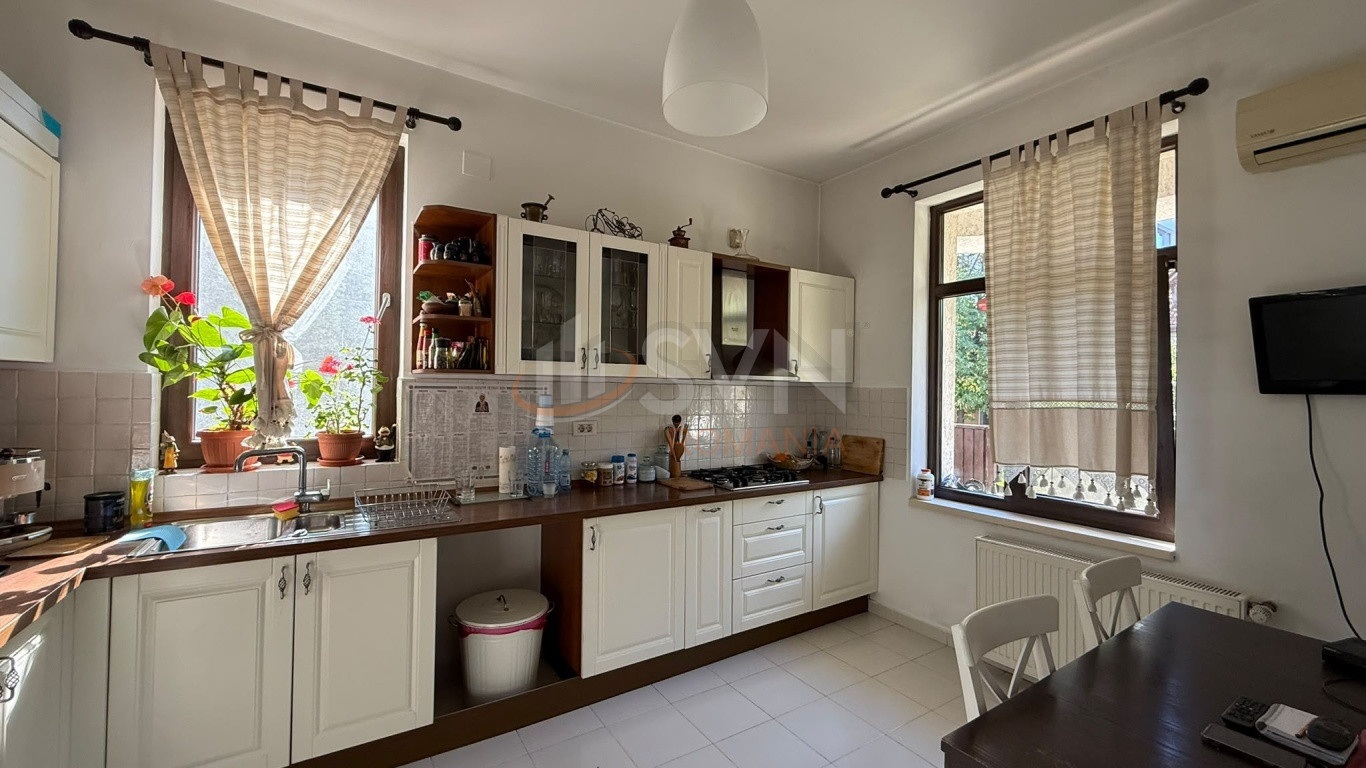 Casa, 7 camere Bucuresti/Domenii