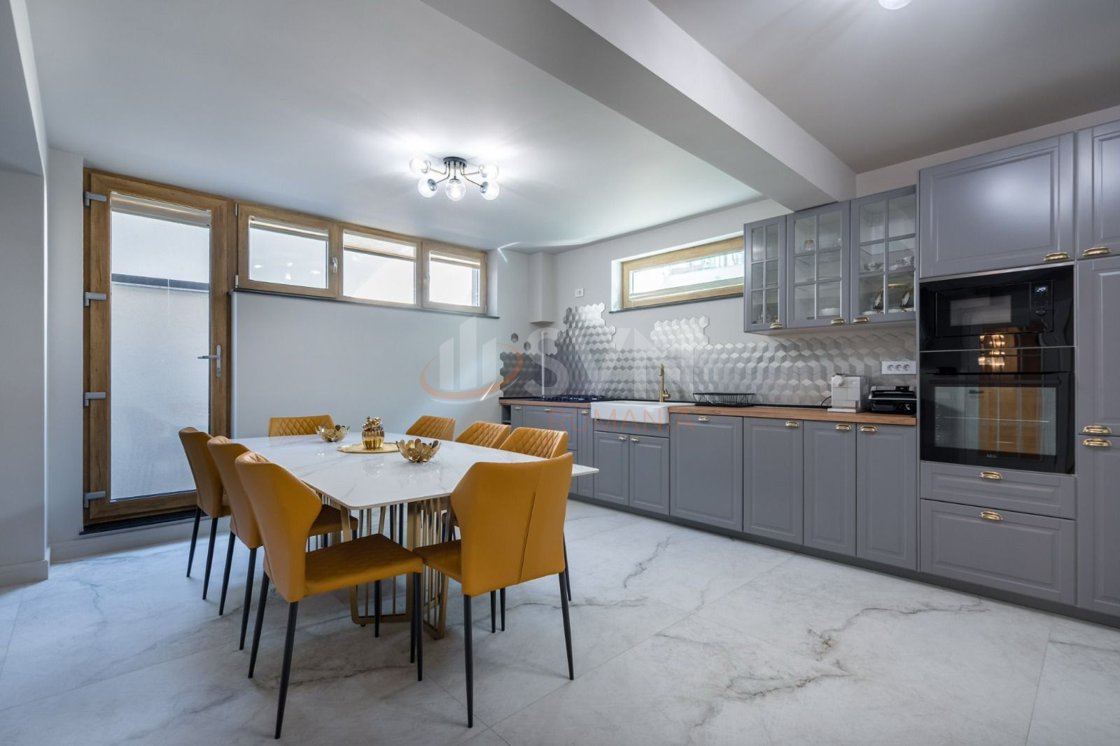 Casa, 7 camere Bucuresti/Damaroaia