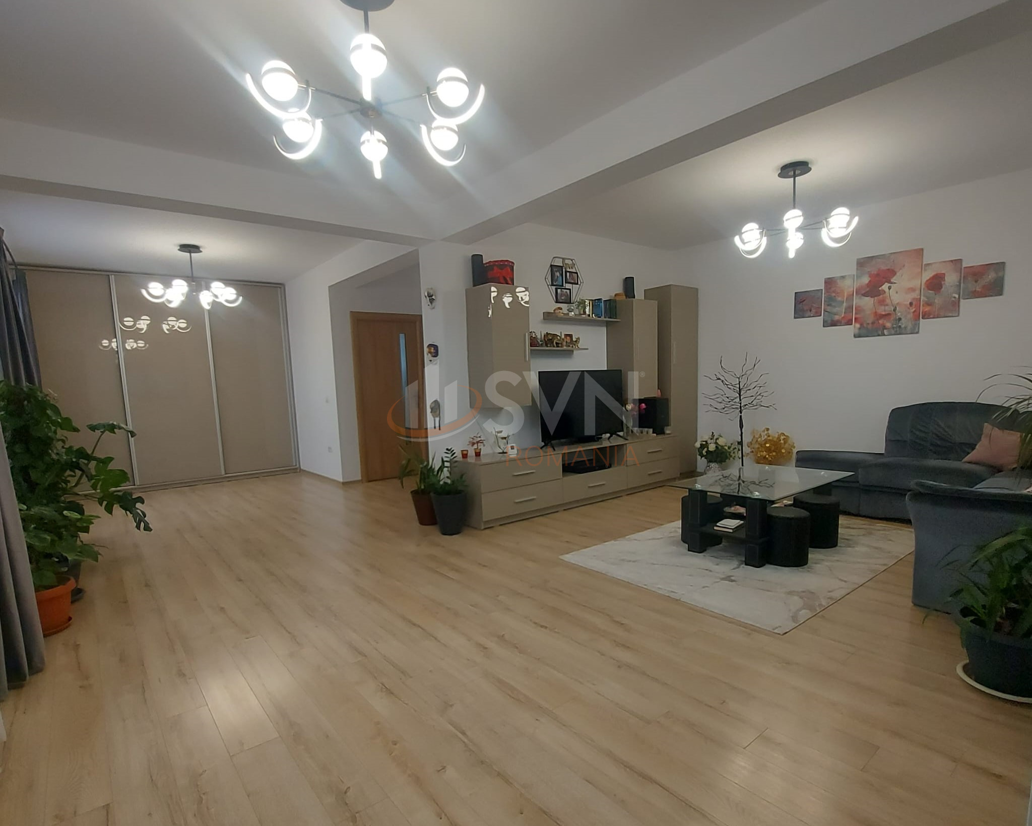 Casa, 7 camere Dambovita/Centru