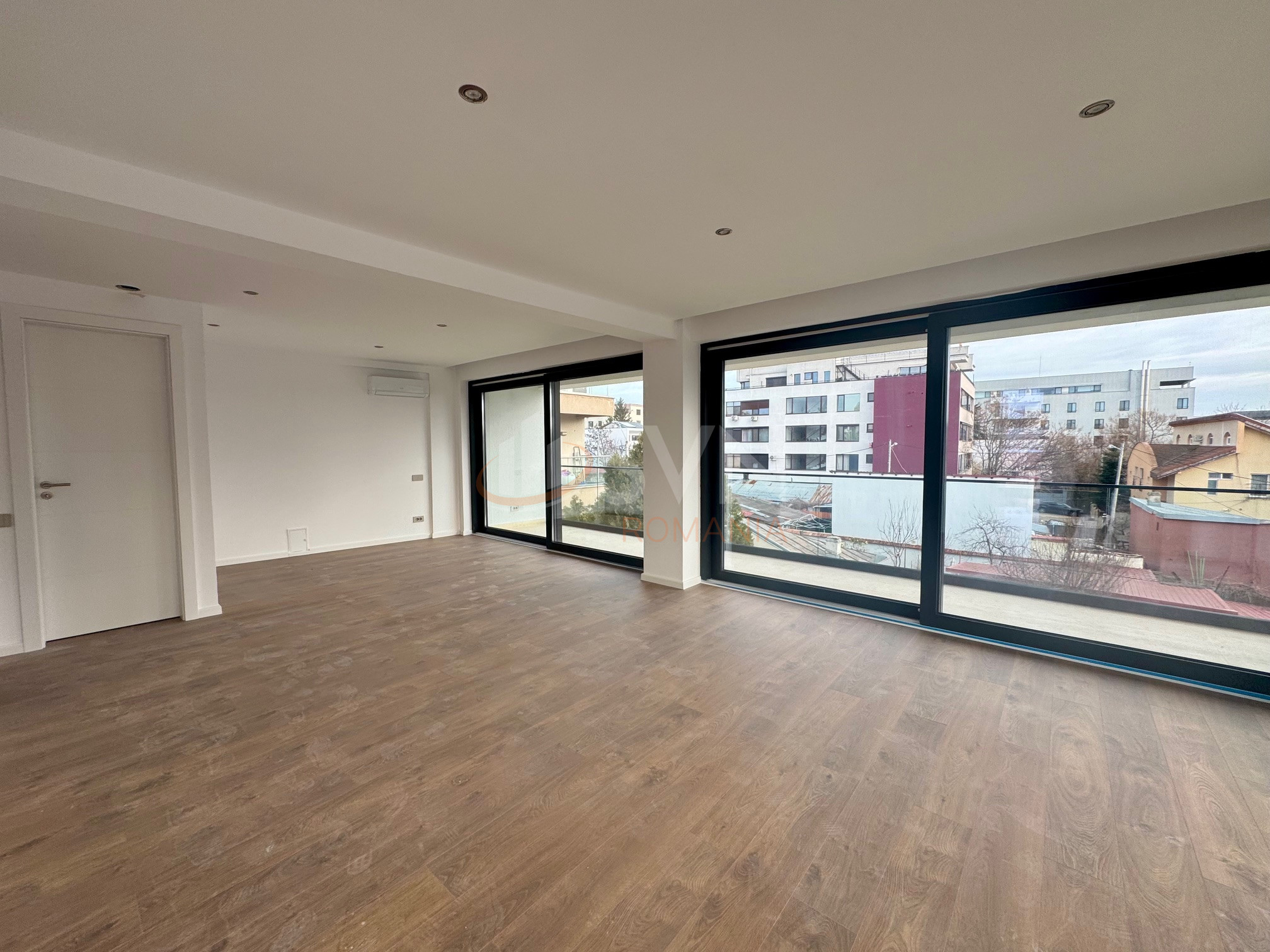 Casa, 7 camere Bucuresti/Baneasa