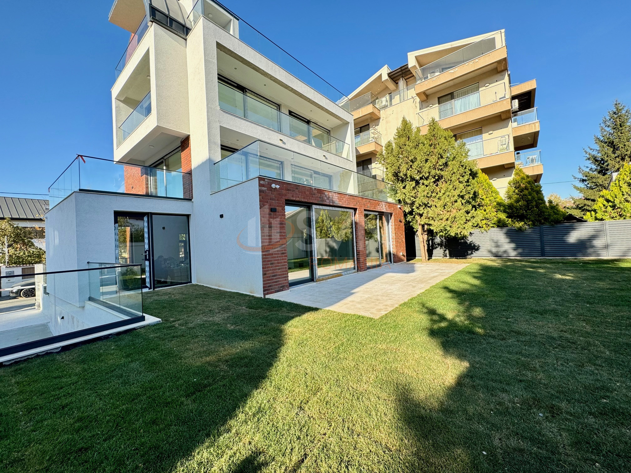 Casa, 7 camere Bucuresti/Baneasa