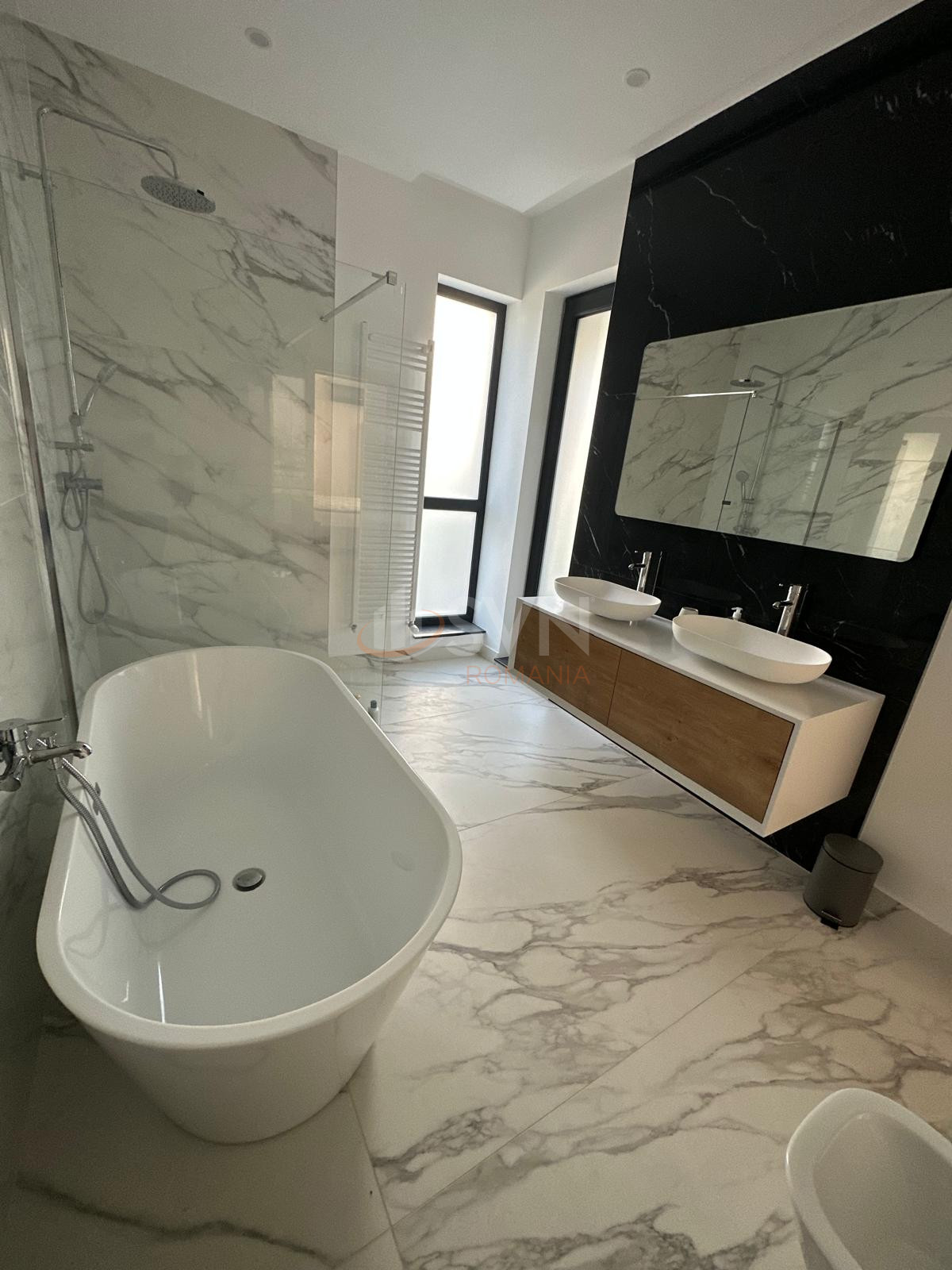 Casa, 7 camere Bucuresti/Iancu Nicolae