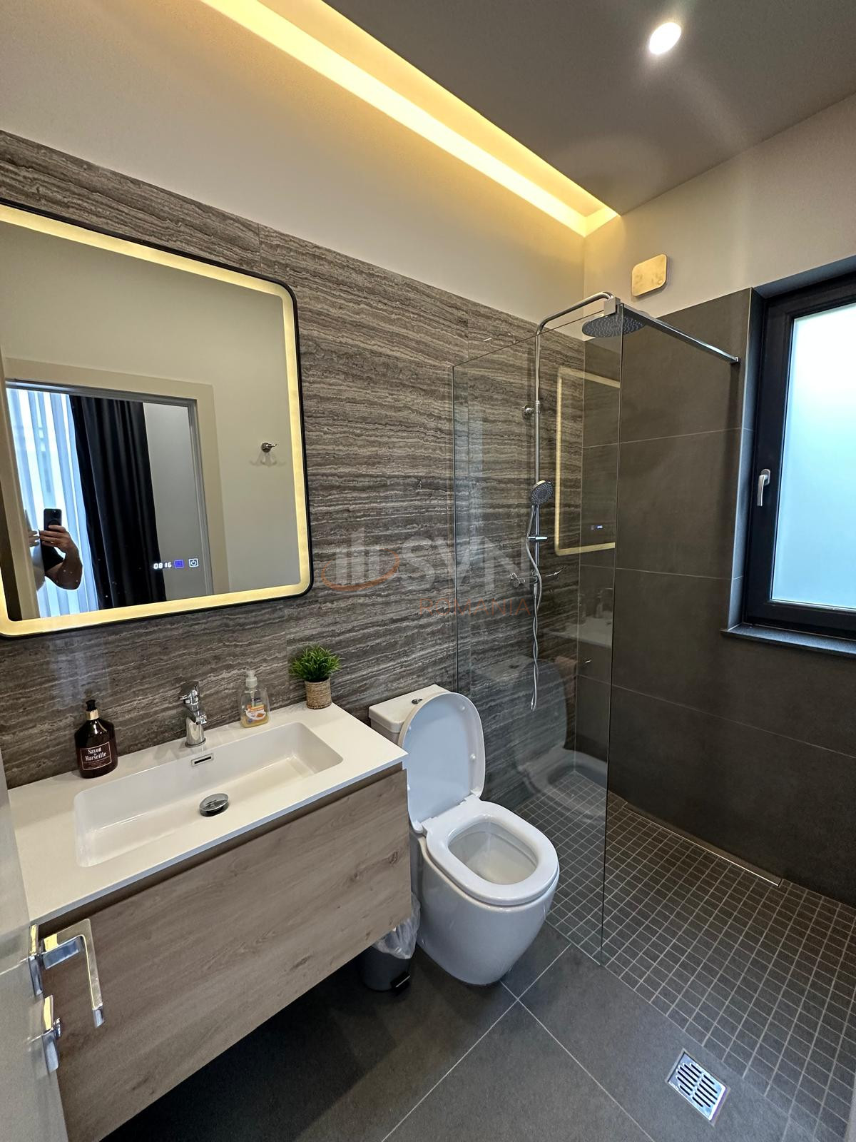 Casa, 7 camere Bucuresti/Iancu Nicolae