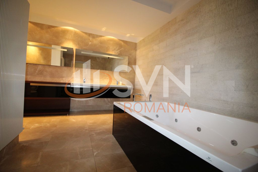 Casa, 7 camere Bucuresti/Damaroaia