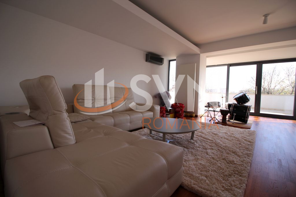 Casa, 7 camere Bucuresti/Damaroaia