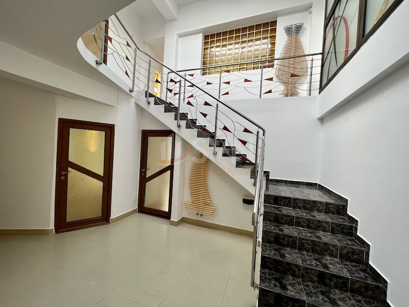 Casa, 8 camere Bucuresti/Beller