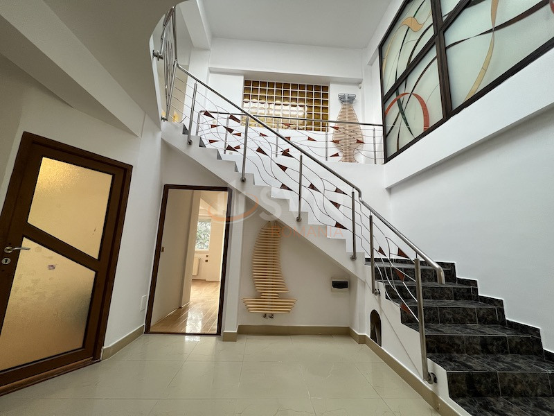 Casa, 8 camere Bucuresti/Beller