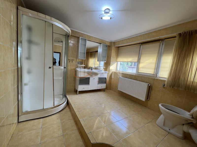 Casa, 8 camere Bucuresti/Beller