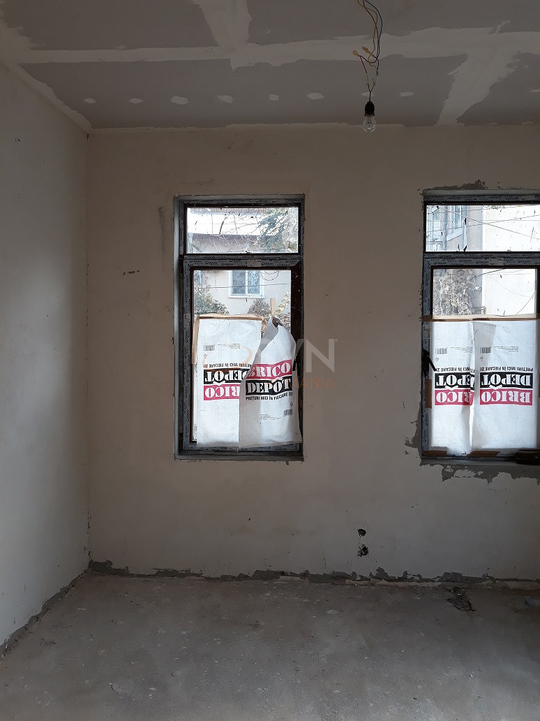 Casa, 8 camere Bucuresti/Basarab