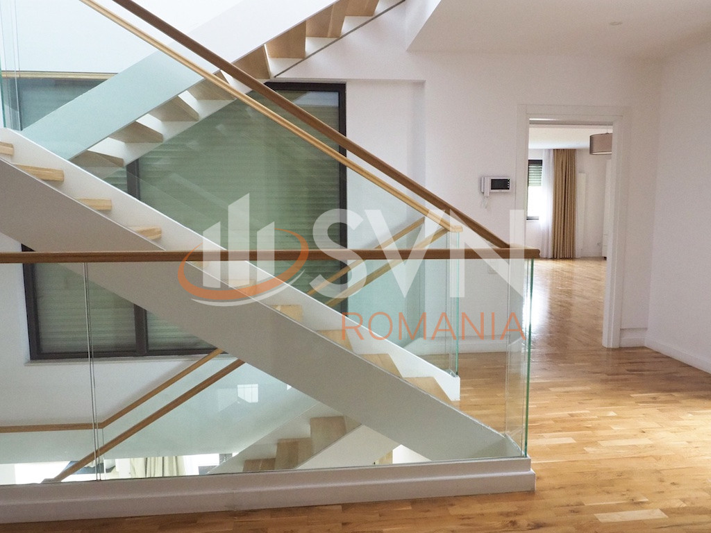 Casa, 8 camere Bucuresti/Pipera