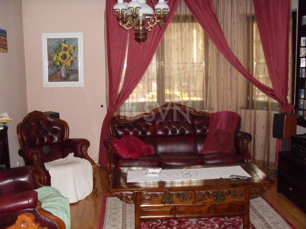 Casa, 8 camere Bucuresti/Calea Calarasilor