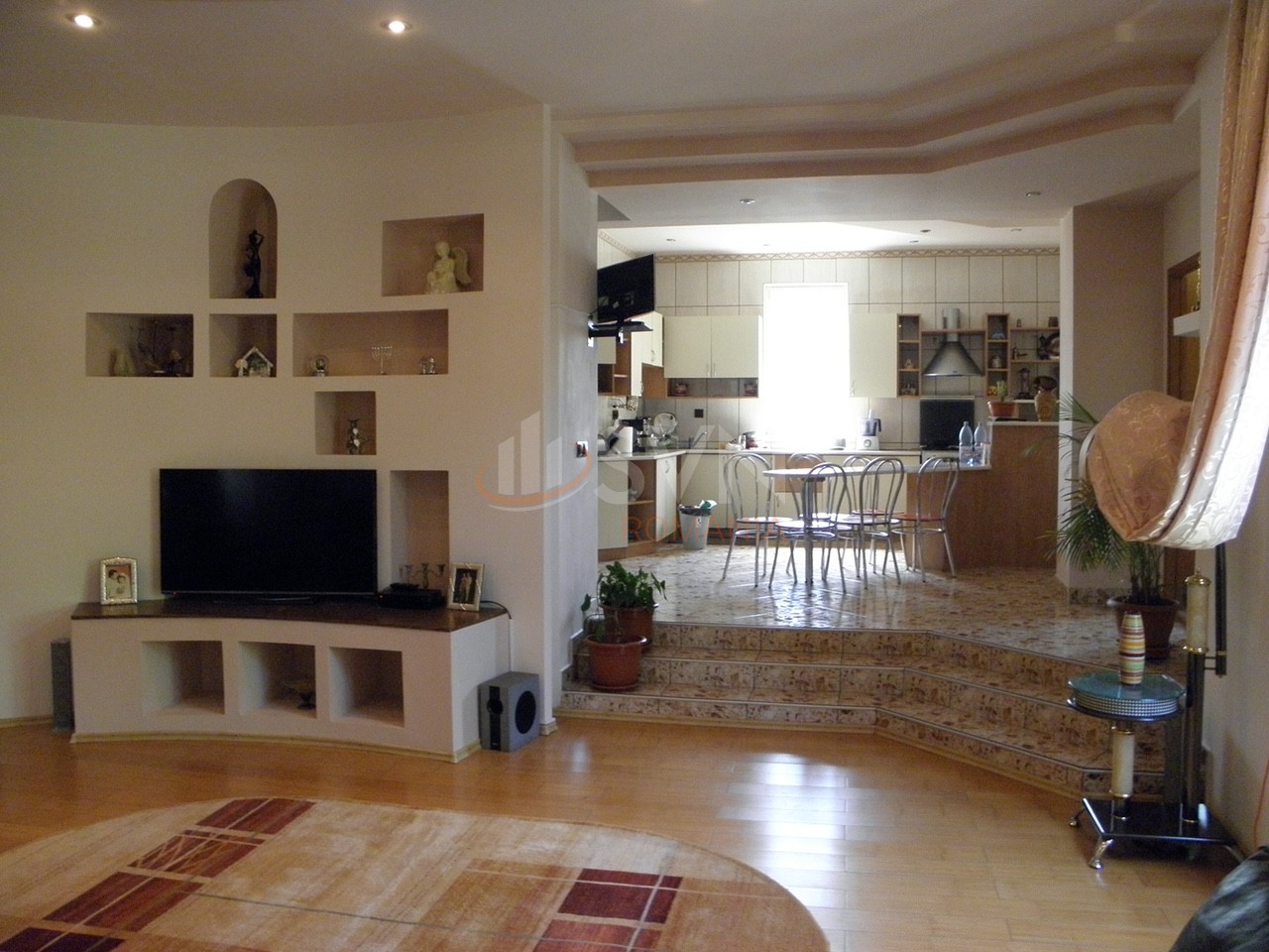 Casa, 8 camere Bucuresti/Bucurestii Noi