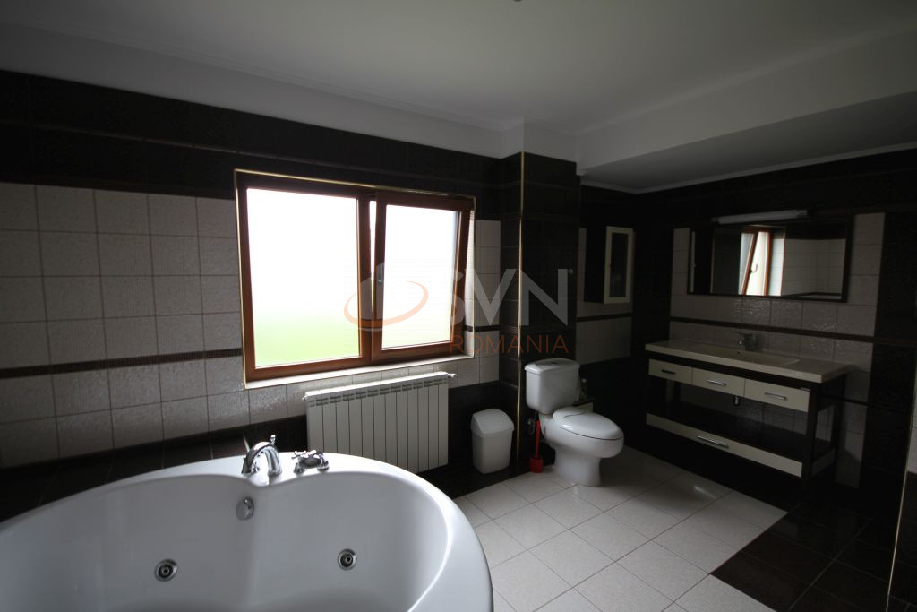 Casa, 8 camere Bucuresti/Pipera