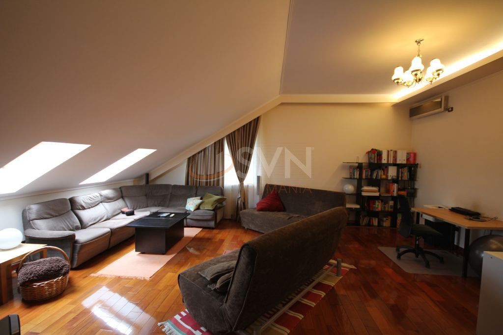 Casa, 8 camere Bucuresti/Pipera