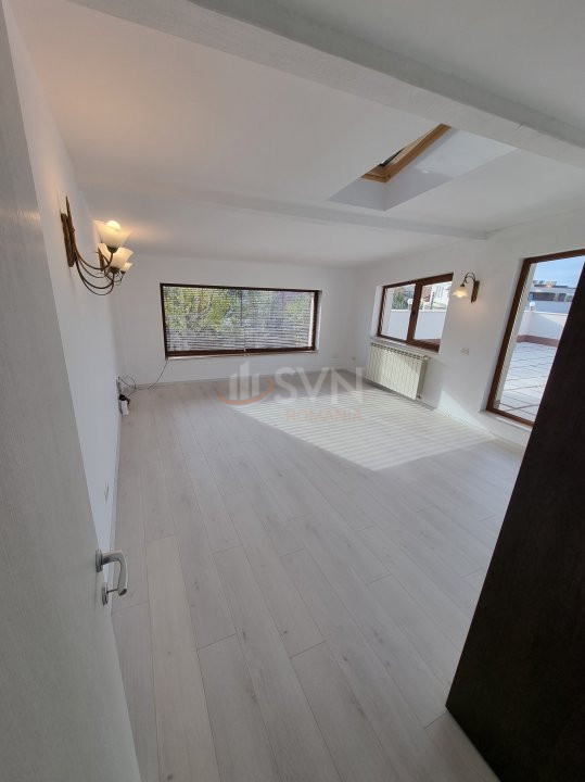 Casa, 8 camere Bucuresti/Bucurestii Noi