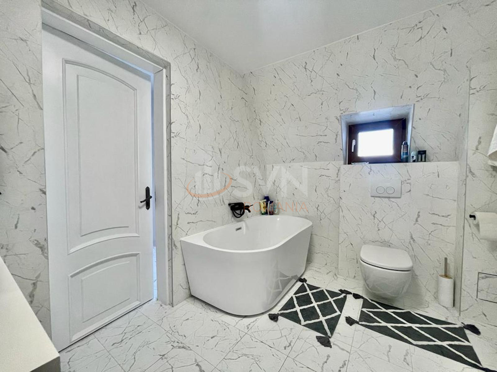 Casa, 8 camere Bucuresti/Domenii