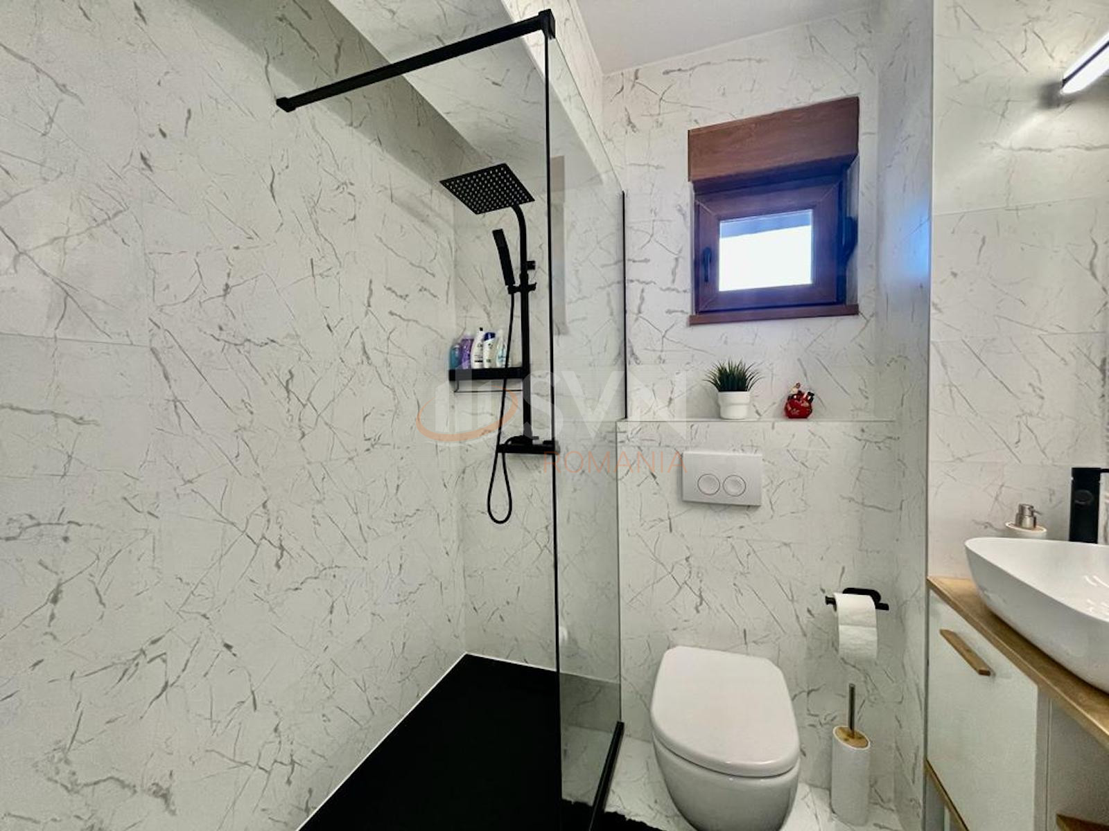 Casa, 8 camere Bucuresti/Domenii