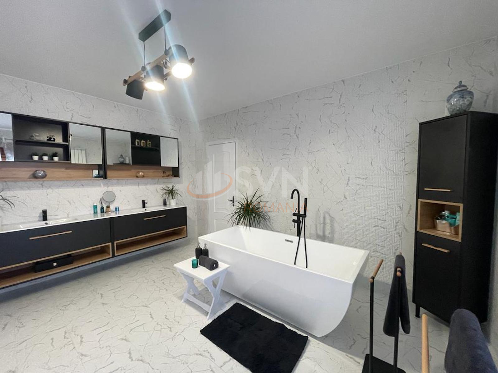 Casa, 8 camere Bucuresti/Domenii