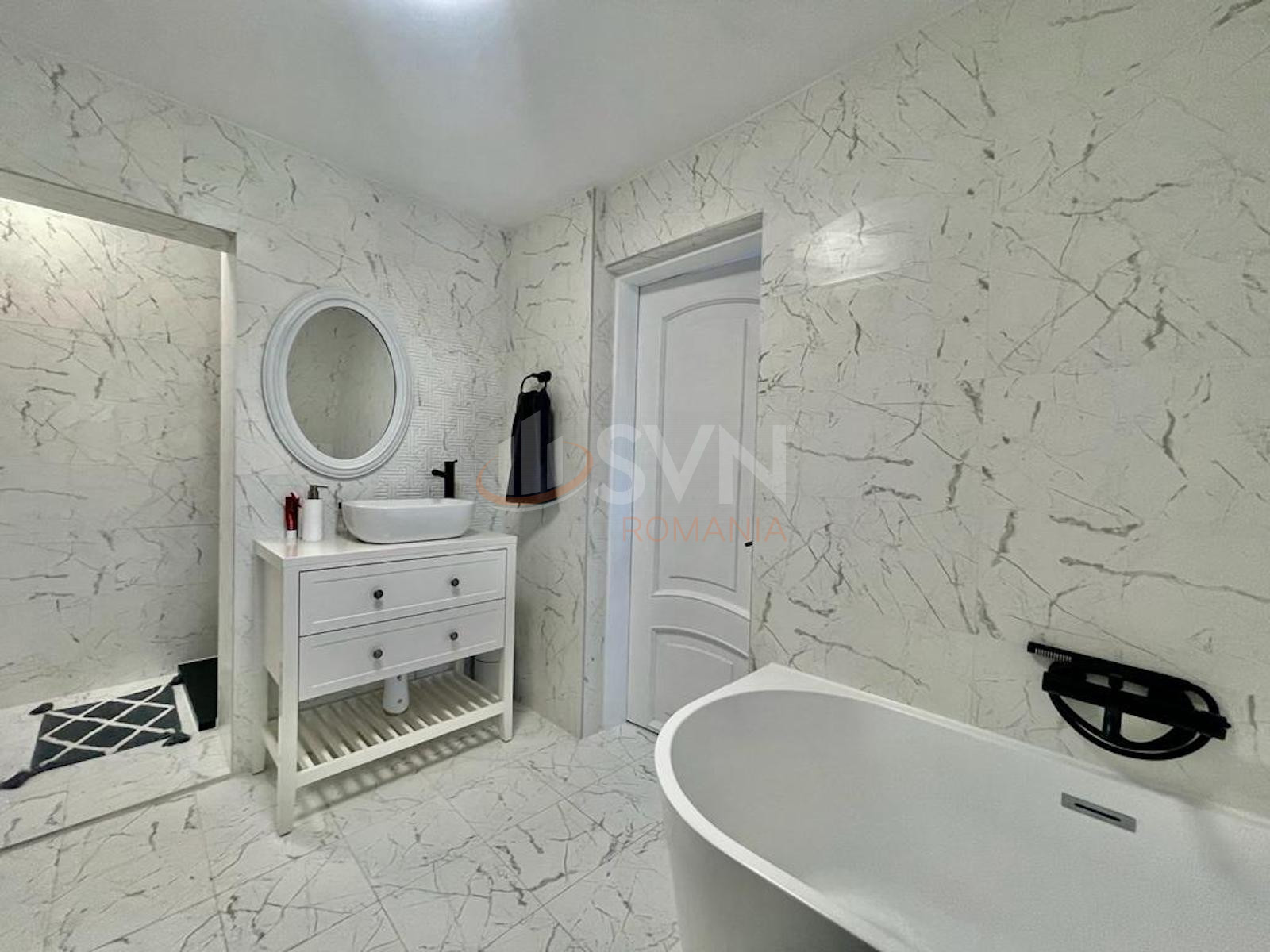 Casa, 8 camere Bucuresti/Domenii