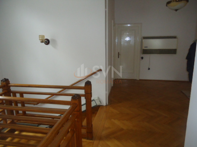 Casa, 8 camere Bucuresti/Aviatorilor