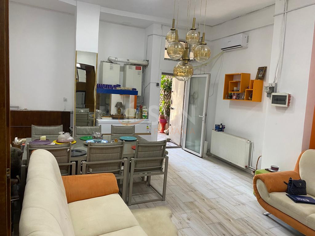 Casa, 8 camere Bucuresti/Dacia