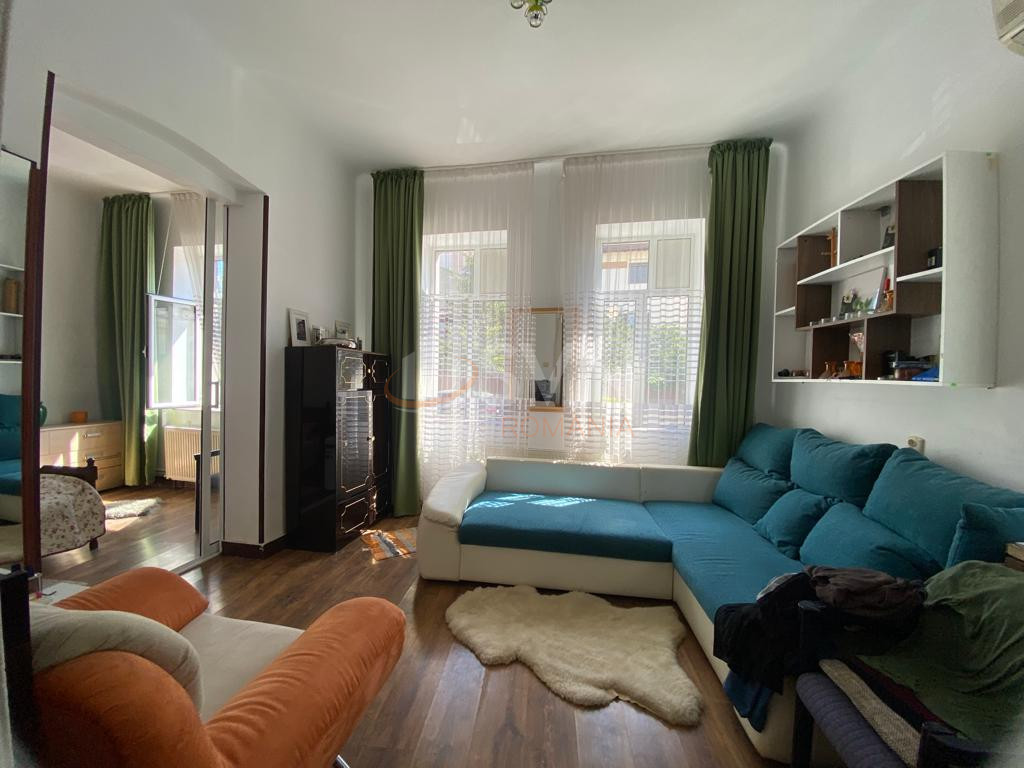 Casa, 8 camere Bucuresti/Dacia