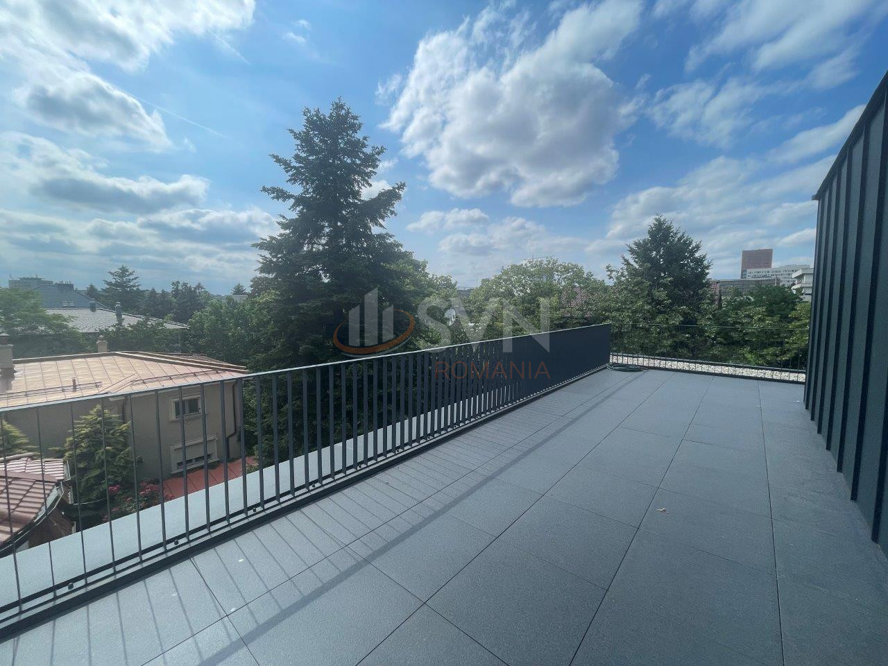 Casa, 8 camere Bucuresti/Domenii