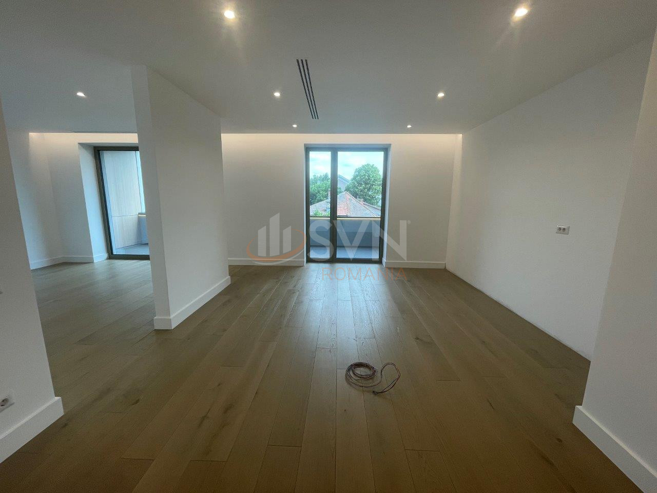 Casa, 8 camere Bucuresti/Domenii