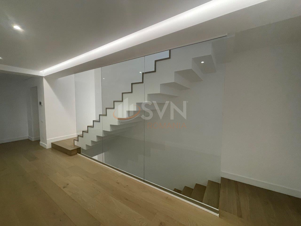 Casa, 8 camere Bucuresti/Domenii