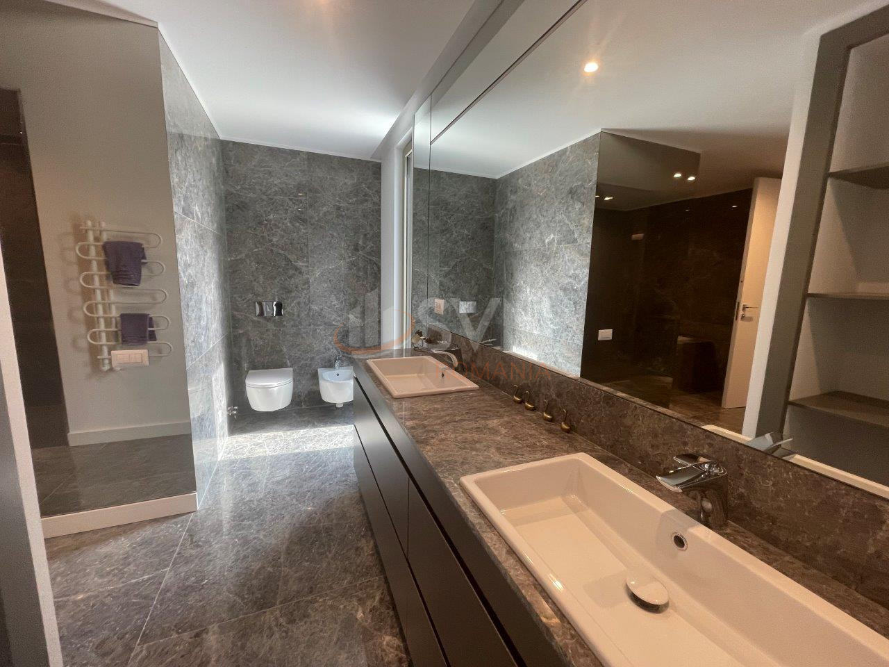 Casa, 8 camere Bucuresti/Domenii