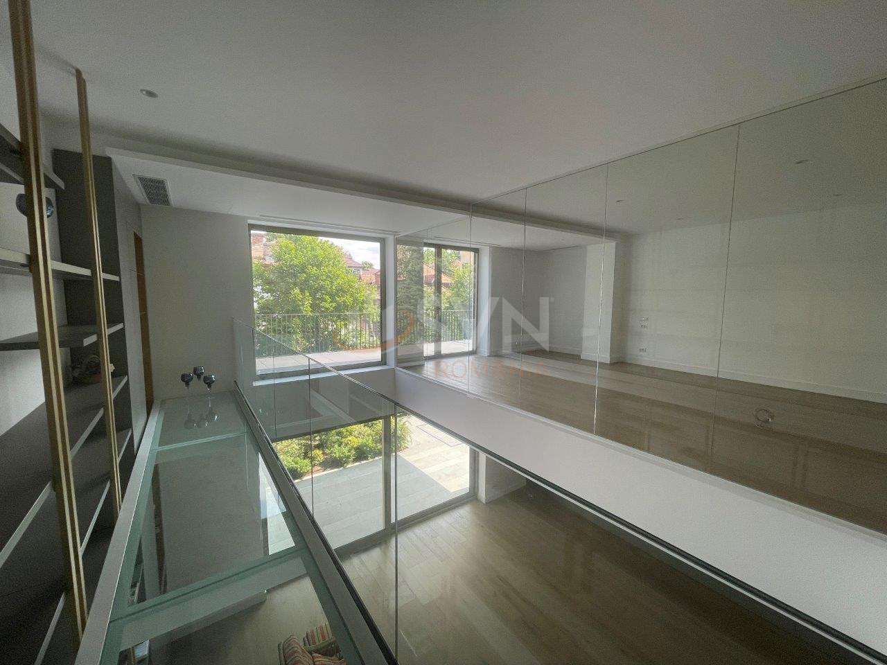 Casa, 8 camere Bucuresti/Domenii