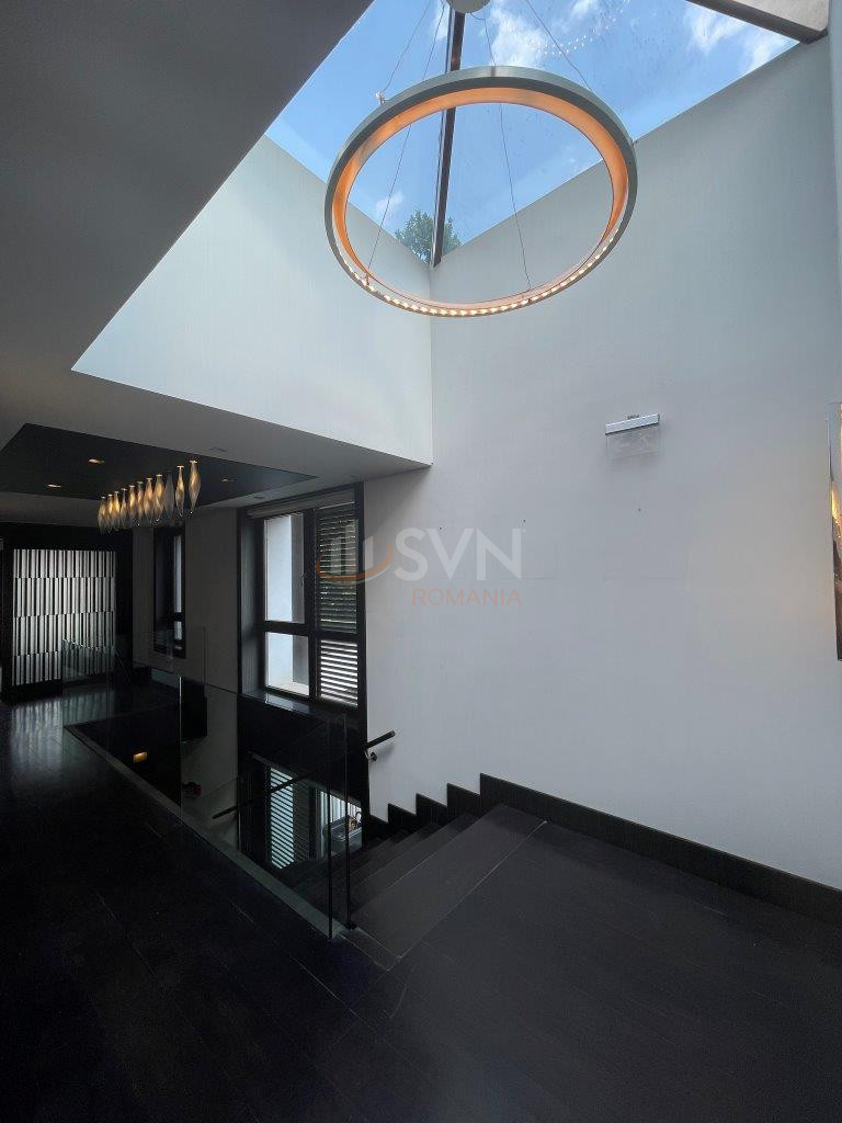 Casa, 8 camere Bucuresti/Vatra Luminoasa
