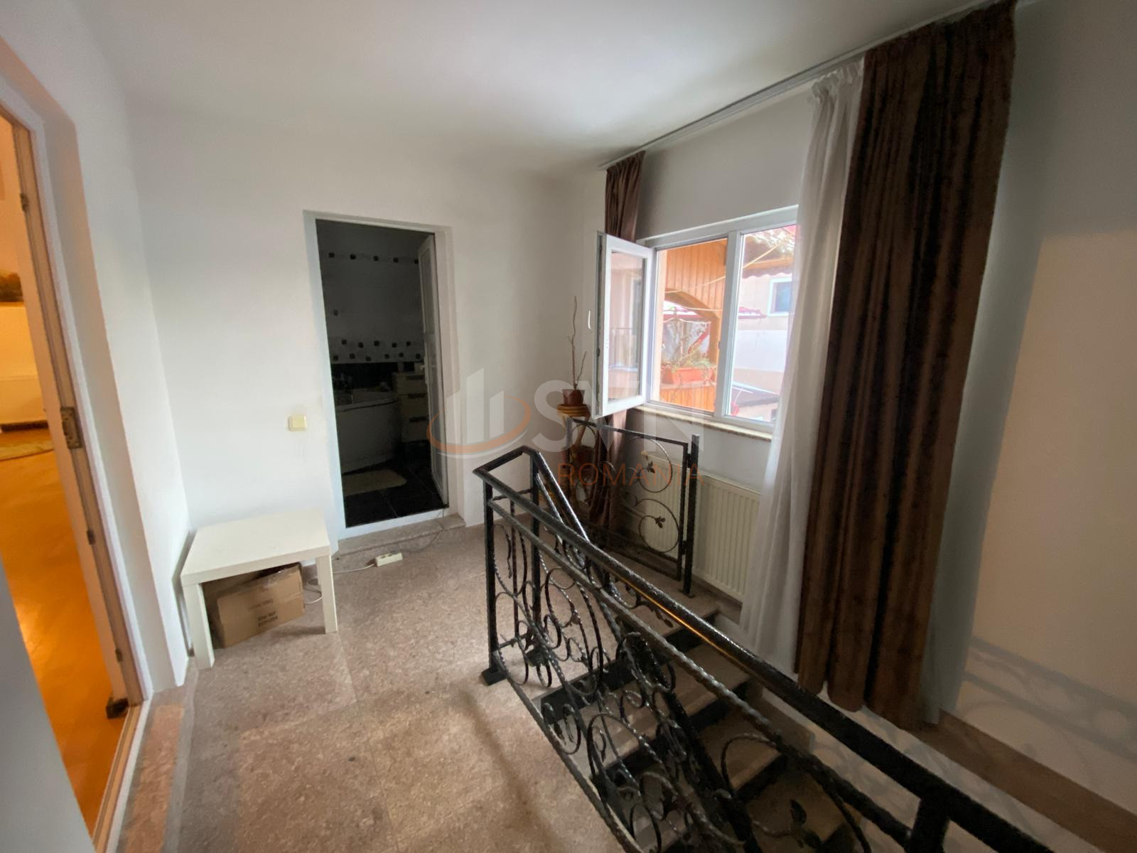 Casa, 8 camere Bucuresti/Giulesti