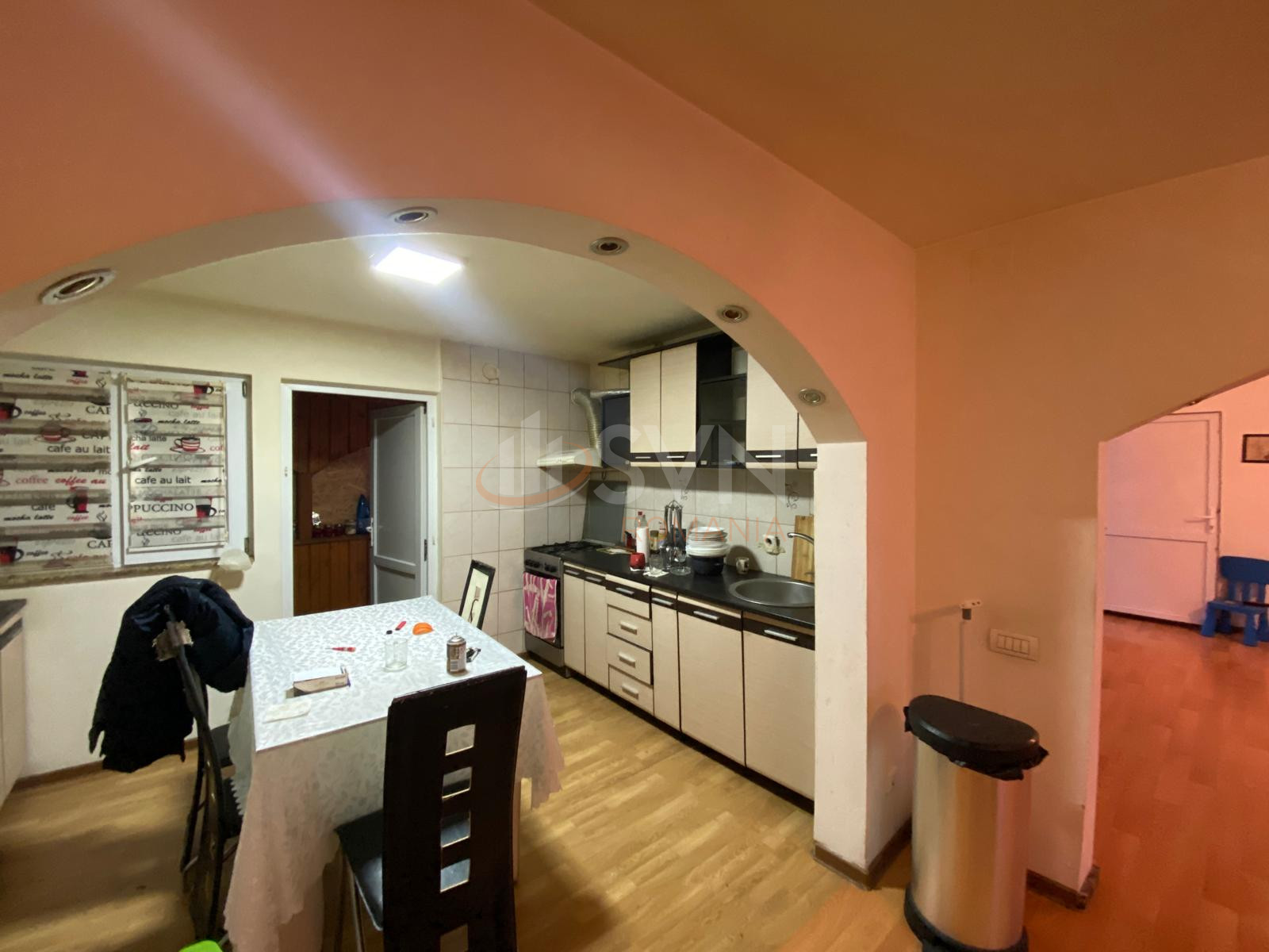 Casa, 8 camere Bucuresti/Giulesti