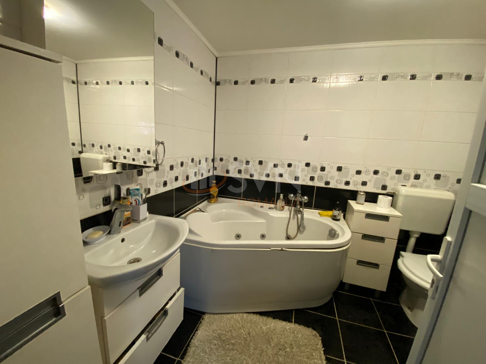 Casa, 8 camere Bucuresti/Giulesti