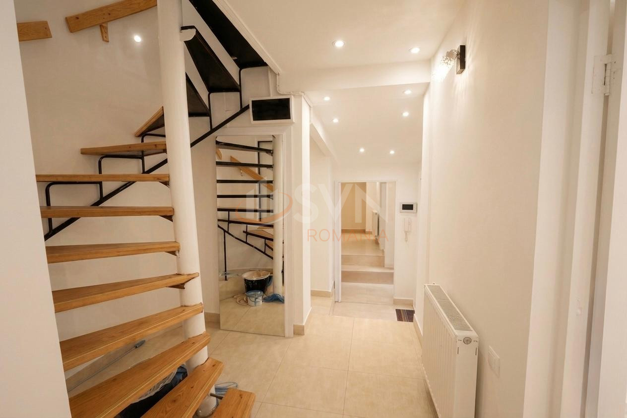 Casa, 8 camere Bucuresti/Calea Calarasilor