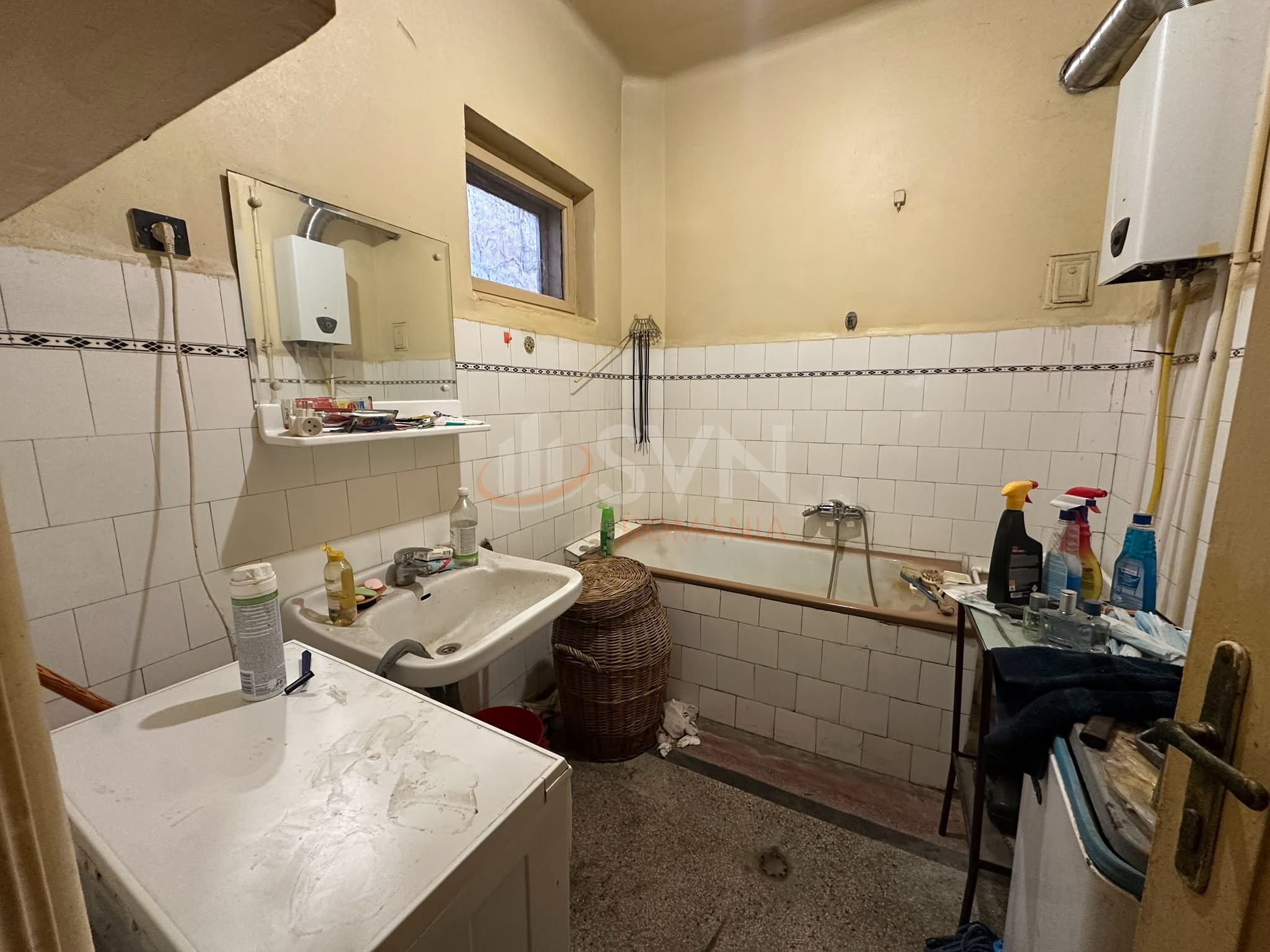 Casa, 8 camere Bucuresti/P-ta Alba Iulia