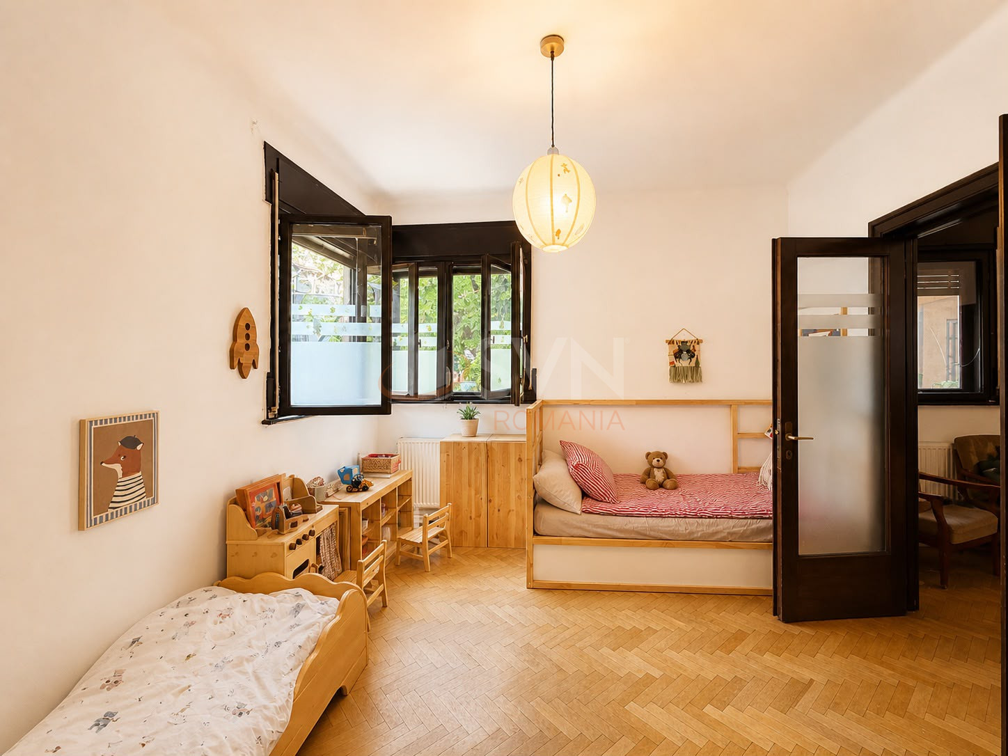 Casa, 8 camere Bucuresti/P-ta Alba Iulia