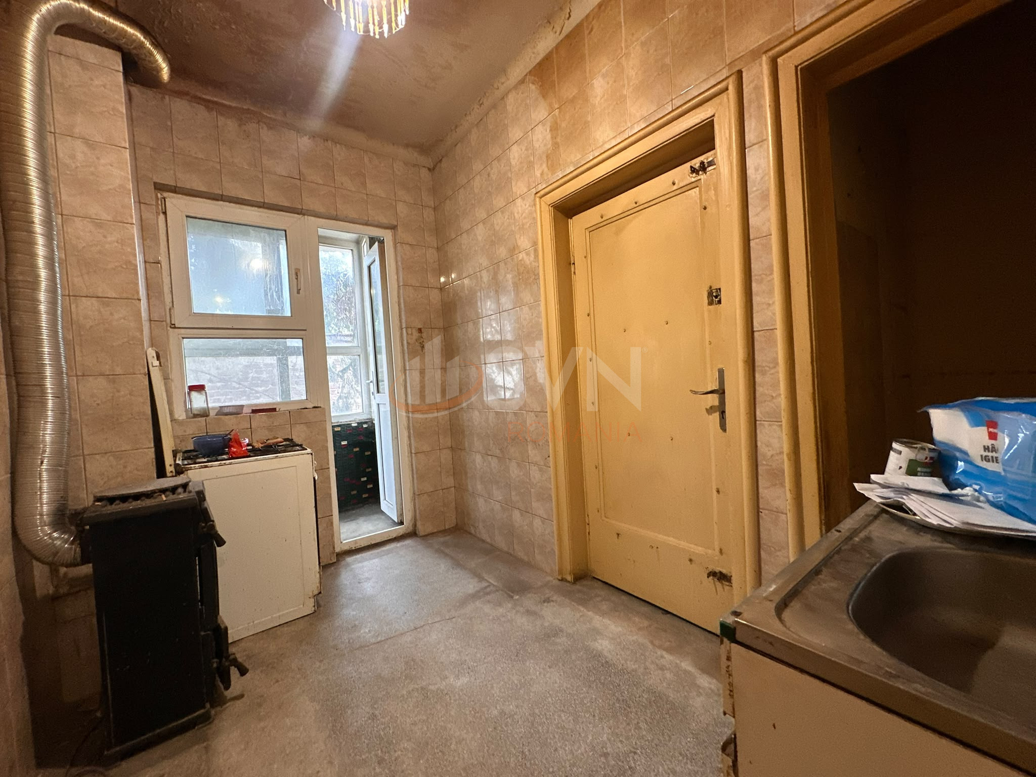 Casa, 8 camere Bucuresti/P-ta Alba Iulia