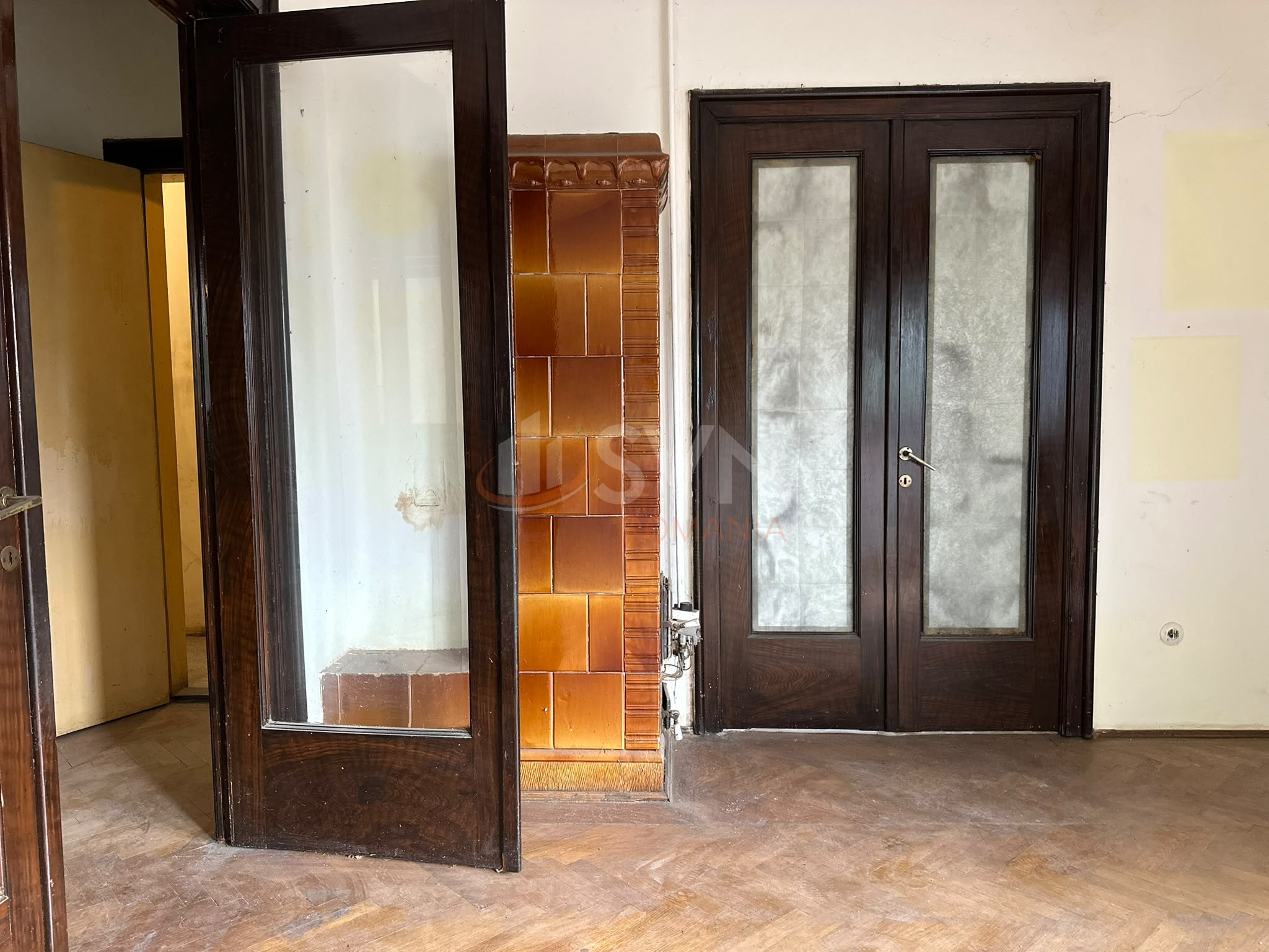Casa, 8 camere Bucuresti/P-ta Alba Iulia