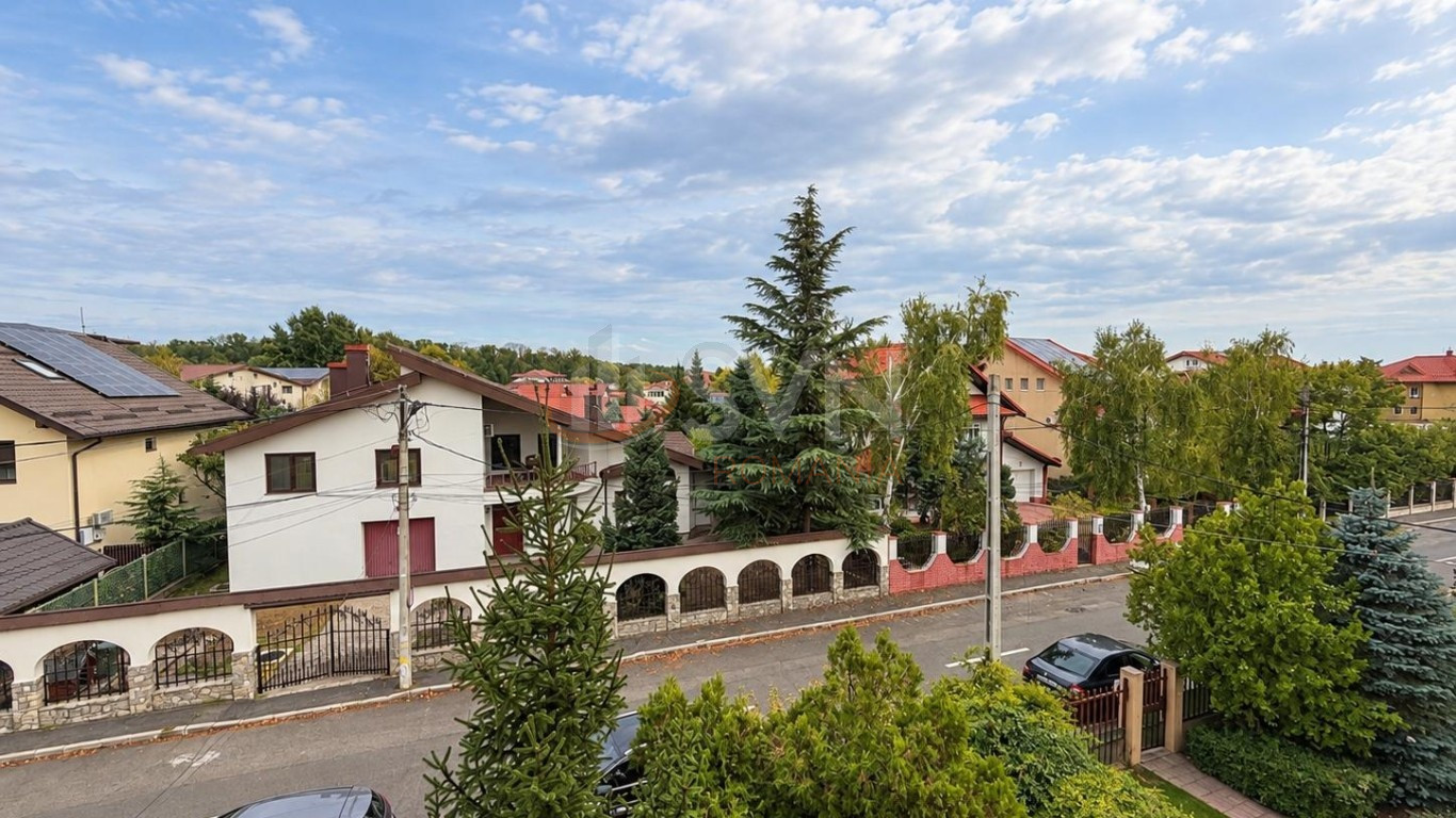Casa, 8 camere Bucuresti/Lujerului