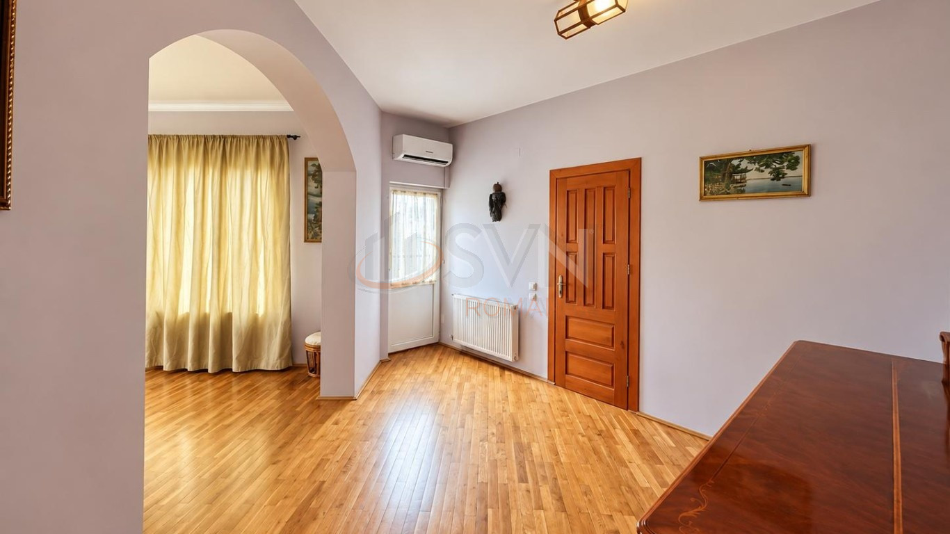 Casa, 8 camere Bucuresti/Lujerului