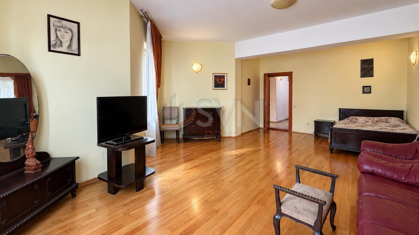 Casa, 8 camere Bucuresti/Lujerului
