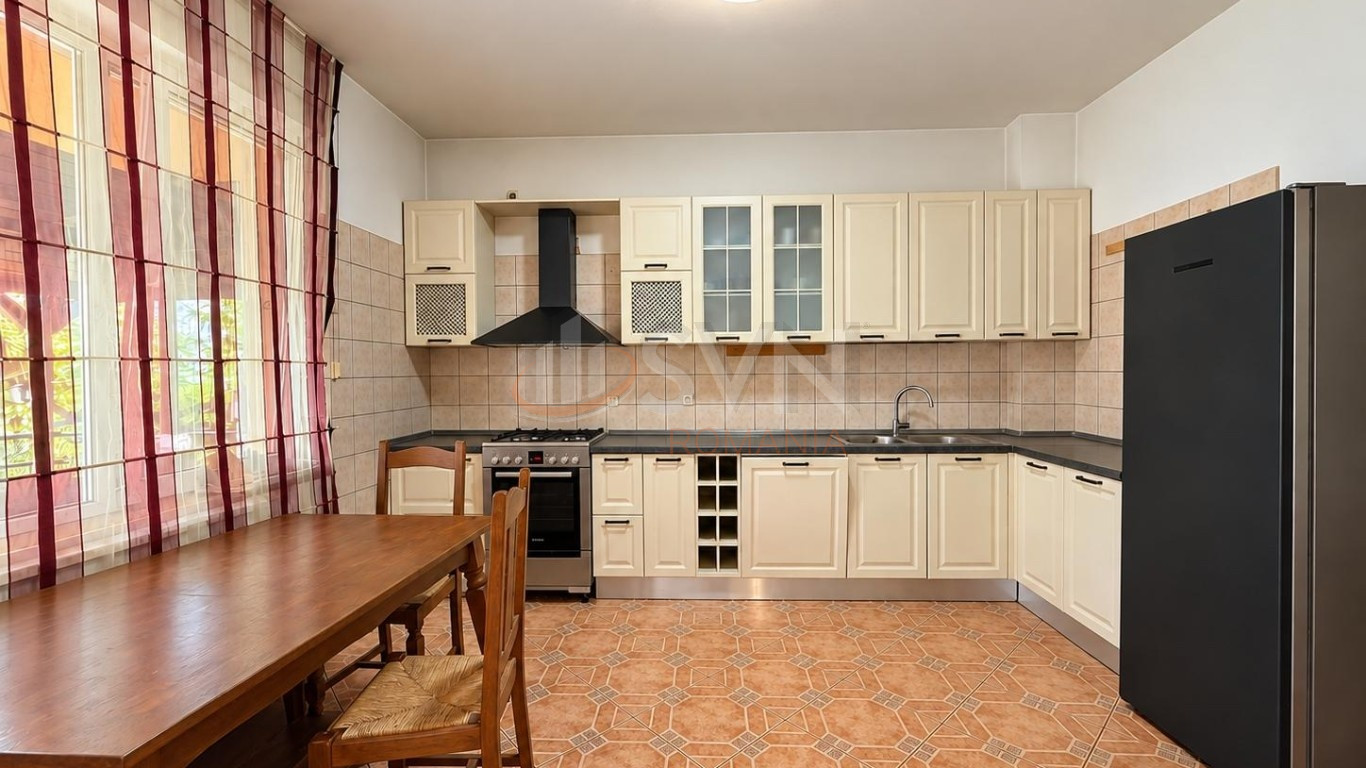 Casa, 8 camere Bucuresti/Lujerului