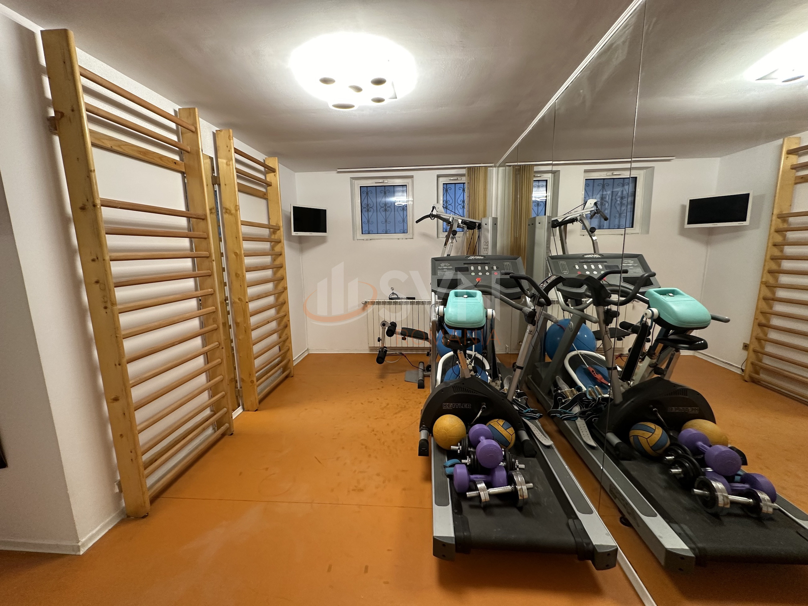 Casa, 8 camere Bucuresti/Primaverii