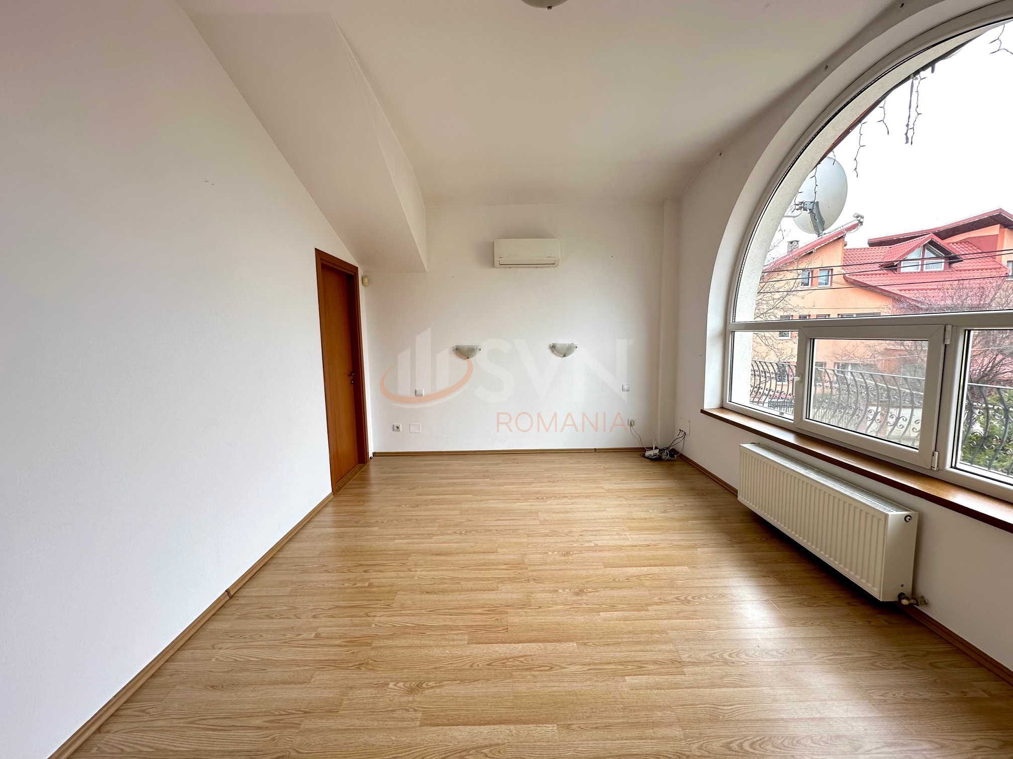 Casa, 8 camere Bucuresti/Iancu Nicolae