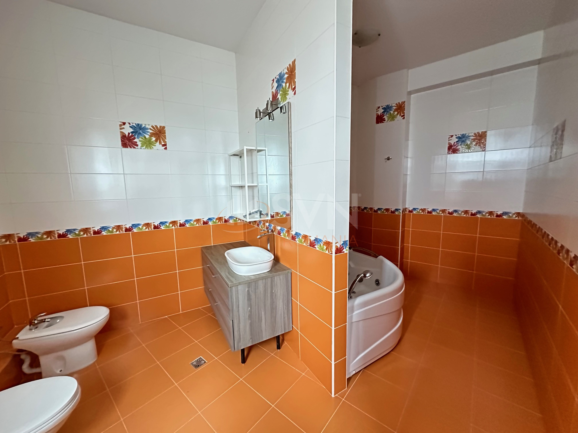 Casa, 8 camere Bucuresti/Iancu Nicolae
