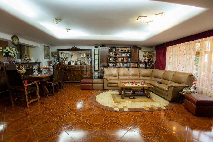 Casa, 8 camere Bucuresti/Cotroceni