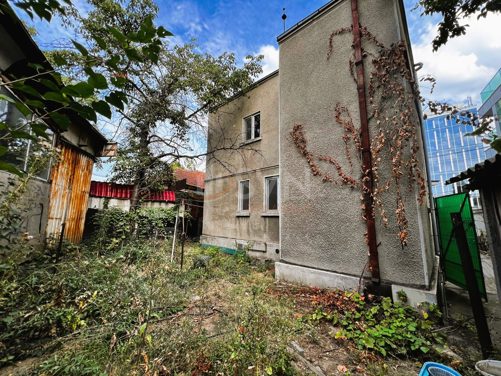 Casa, 8 camere Bucuresti/Domenii